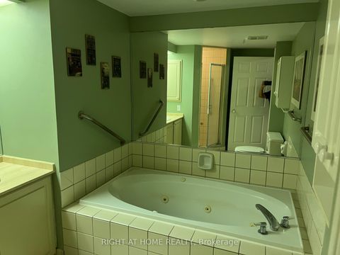 Photo 8 at 705 - 71 Simcoe Street, University, Toronto