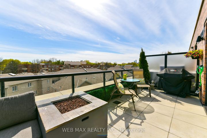 Photo 12 at 501 - 25 Malcolm Road, Leaside, Toronto
