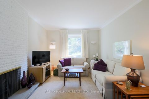 Photo 3 at 125 Chine Drive, Cliffcrest, Toronto
