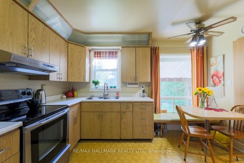 Photo 7 at 125 Chine Drive, Cliffcrest, Toronto