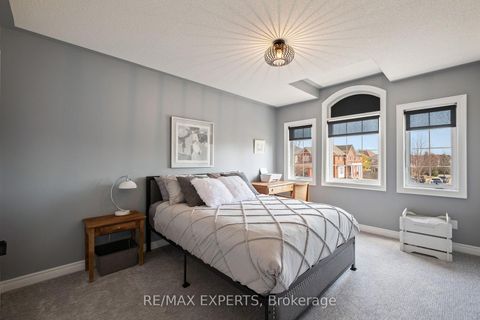 Photo 20 at 228 Sawmill Valley Drive, Summerhill Estates, Newmarket