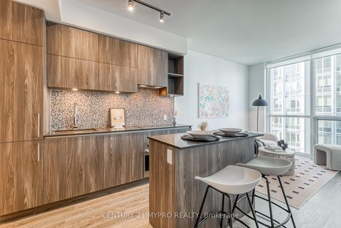 Photo 10 at 3603 - 1 Yorkville Avenue, Annex, Toronto