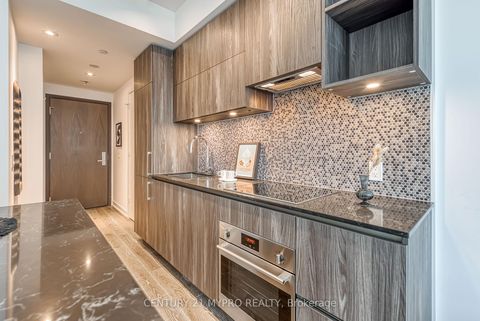 Photo 11 at 3603 - 1 Yorkville Avenue, Annex, Toronto
