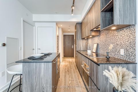 Photo 13 at 3603 - 1 Yorkville Avenue, Annex, Toronto