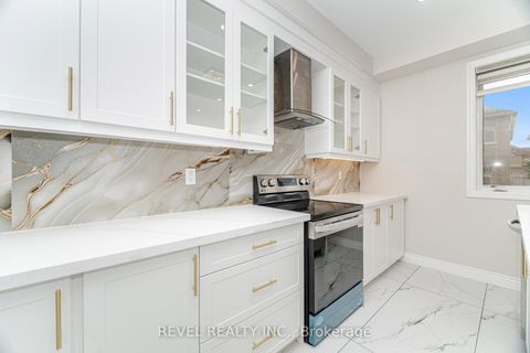 Photo 11 at 3304 Vernon Powell Drive, GO Glenorchy, Oakville