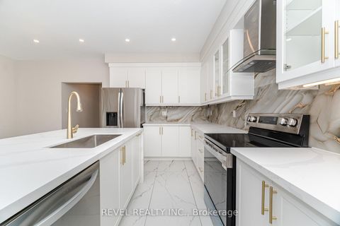 Photo 12 at 3304 Vernon Powell Drive, GO Glenorchy, Oakville