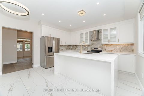 Photo 13 at 3304 Vernon Powell Drive, GO Glenorchy, Oakville