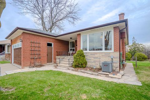 Photo 1 at 3 Alicewood Court, Clairville, Toronto