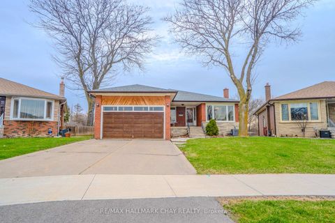 Photo 3 at 3 Alicewood Court, Clairville, Toronto
