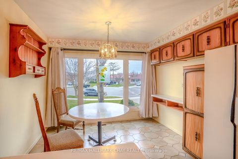 Photo 5 at 3 Alicewood Court, Clairville, Toronto