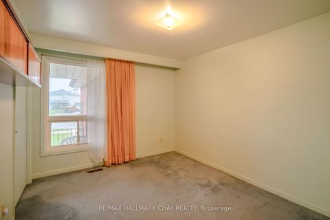 Photo 13 at 3 Alicewood Court, Clairville, Toronto