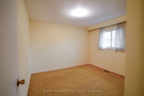 Photo 14 at 3 Alicewood Court, Clairville, Toronto