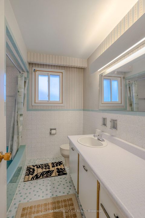 Photo 15 at 3 Alicewood Court, Clairville, Toronto