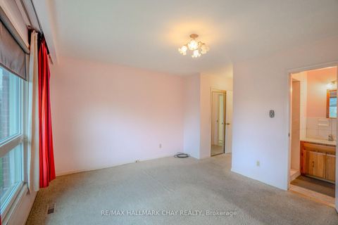 Photo 16 at 3 Alicewood Court, Clairville, Toronto