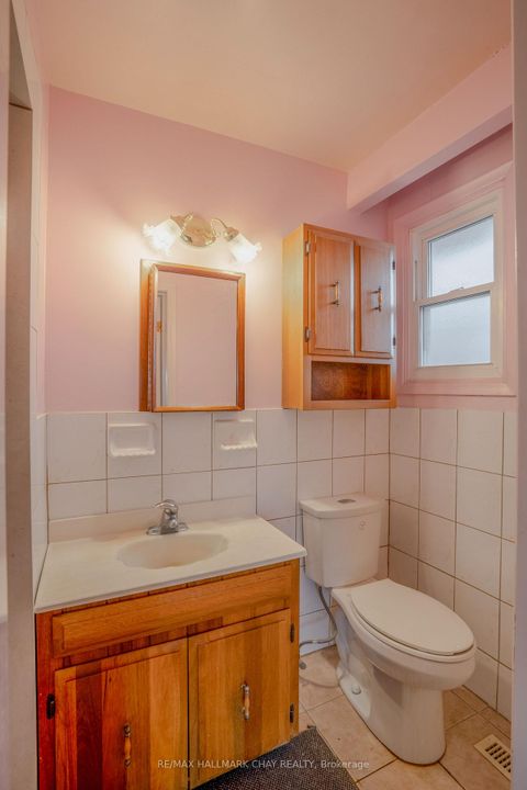 Photo 18 at 3 Alicewood Court, Clairville, Toronto