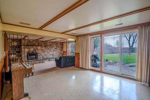 Photo 27 at 3 Alicewood Court, Clairville, Toronto