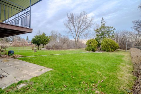 Photo 32 at 3 Alicewood Court, Clairville, Toronto