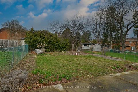 Photo 23 at 26 Quaker Ridge Road, Glen Shields, Vaughan