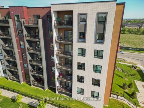 Photo 3 at 401 - 4 SPICE Way, Rural Barrie Southeast, Barrie