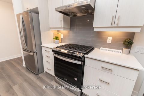 Photo 12 at 401 - 4 SPICE Way, Rural Barrie Southeast, Barrie