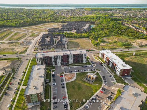Photo 44 at 401 - 4 SPICE Way, Rural Barrie Southeast, Barrie