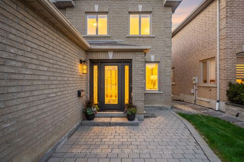 Photo 1 at 473 Highcliffe Drive, Uplands, Vaughan