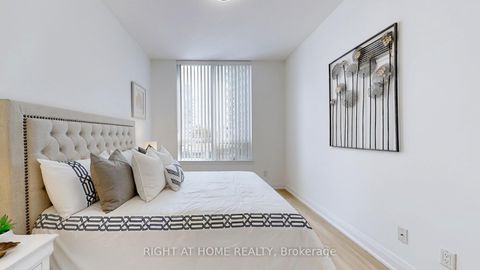 Photo 14 at PH16 - 95 North Park Road, Beverley Glen, Vaughan