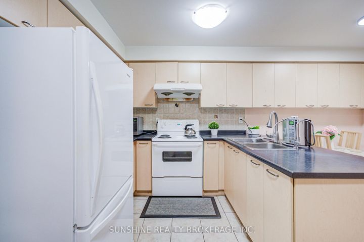 Photo 20 at 357 Bur Oak Avenue, Berczy, Markham