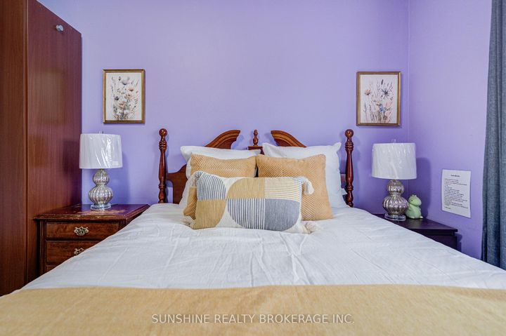 Photo 30 at 357 Bur Oak Avenue, Berczy, Markham