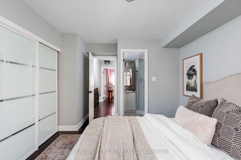 Photo 10 at 146 - 35 Elsie Lane, Junction, Toronto