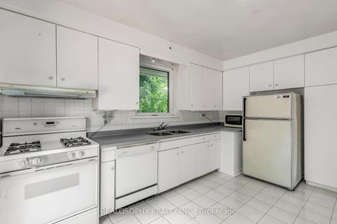 Photo 7 at 133 Birkdale Road, Bendale, Toronto