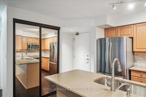 Photo 8 at 501 - 188 Redpath Avenue, Mount Pleasant West, Toronto