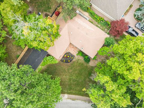 Photo 49 at 327 River Side Drive, CO Central, Oakville
