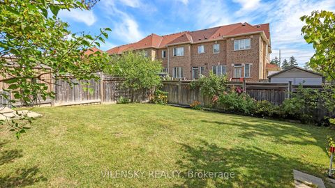 Photo 22 at 29 Elihof Drive, Patterson, Vaughan