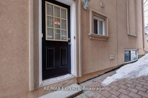 Photo 2 at M - 3348 Bayview Avenue, Newtonbrook East, Toronto