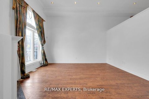 Photo 4 at M - 3348 Bayview Avenue, Newtonbrook East, Toronto