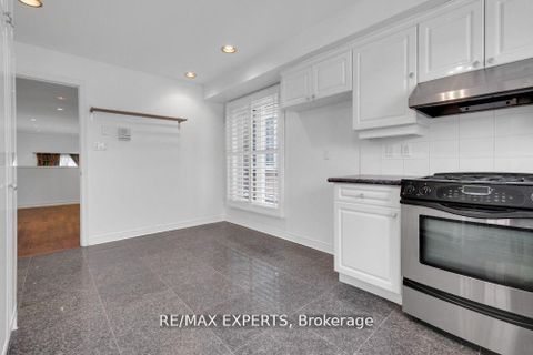 Photo 13 at M - 3348 Bayview Avenue, Newtonbrook East, Toronto