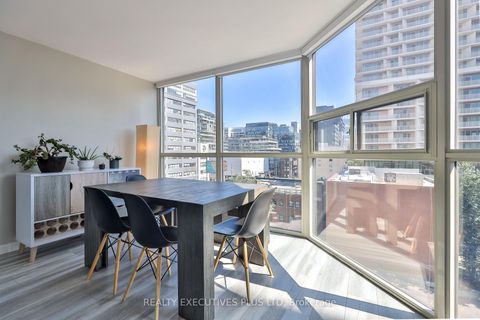 Photo 6 at 811 - 701 King Street W, Niagara, Toronto