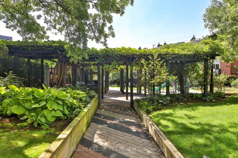 Photo 31 at 811 - 701 King Street W, Niagara, Toronto