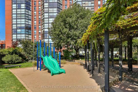 Photo 32 at 811 - 701 King Street W, Niagara, Toronto