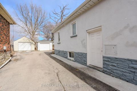Photo 4 at 23 Rectory Road, Weston, Toronto