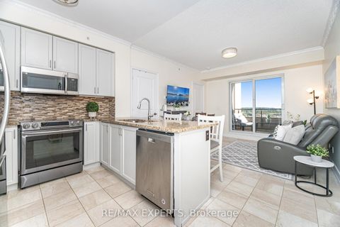Photo 11 at 809 - 9255 Jane Street, Maple, Vaughan