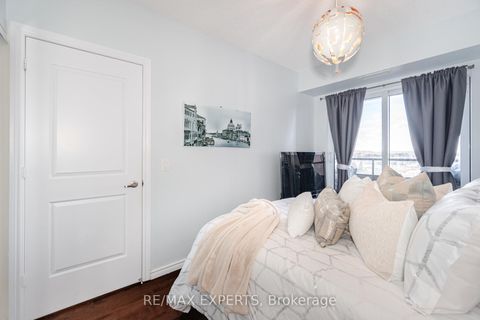 Photo 27 at 809 - 9255 Jane Street, Maple, Vaughan