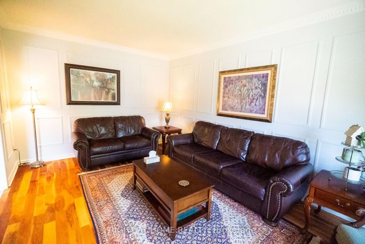 Photo 2 at 2427 Erin Centre Boulevard, Central Erin Mills, Mississauga