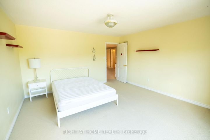 Photo 26 at 2427 Erin Centre Boulevard, Central Erin Mills, Mississauga