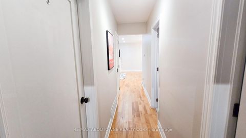 Photo 7 at 583 Taplow Crescent W, WO West, Oakville