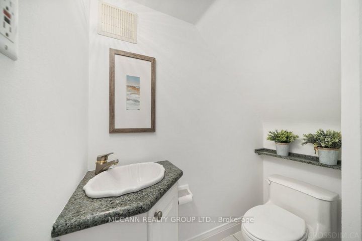 Photo 15 at 118 Braeside Road, Lawrence Park North, Toronto