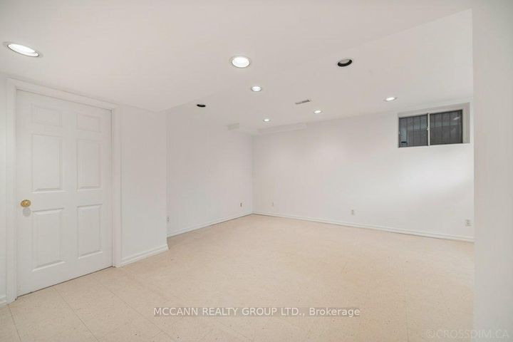 Photo 28 at 118 Braeside Road, Lawrence Park North, Toronto