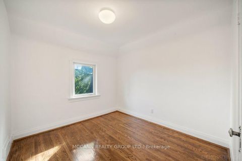 Photo 18 at 118 Braeside Road, Lawrence Park North, Toronto