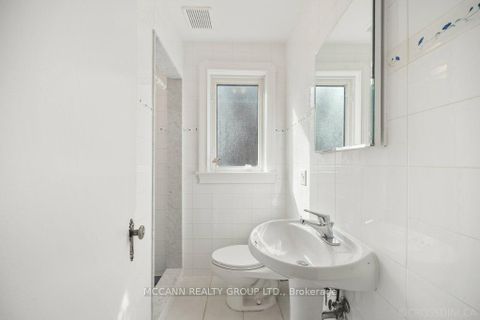 Photo 19 at 118 Braeside Road, Lawrence Park North, Toronto